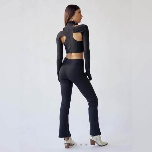 Urban Outfitters Two Piece Cutout Cropped Top and Pant Set. Size Small - Picture 3 of 9